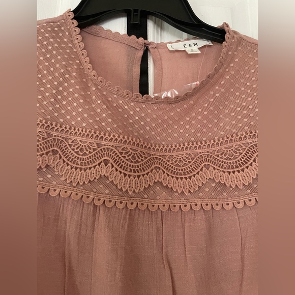 Spliced Lace Puff Sleeve Blouse - S / Mauve E&M never worn NEW - Picture 5 of 5